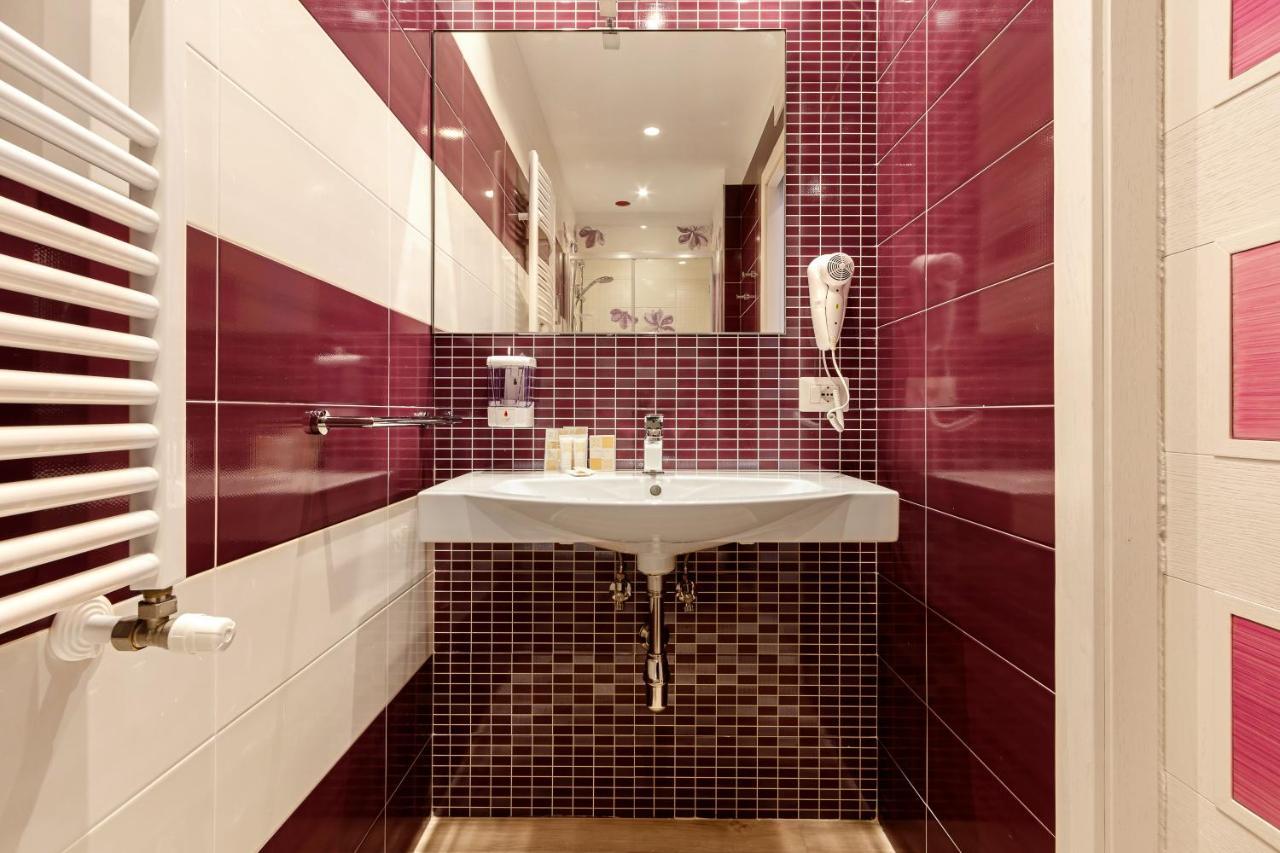 Tiffany Suites Sorrento Bagian luar foto