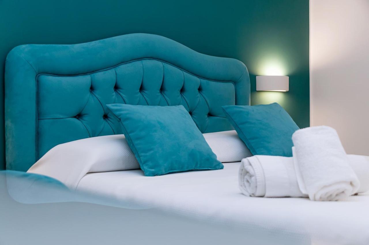 Tiffany Suites Sorrento Bagian luar foto